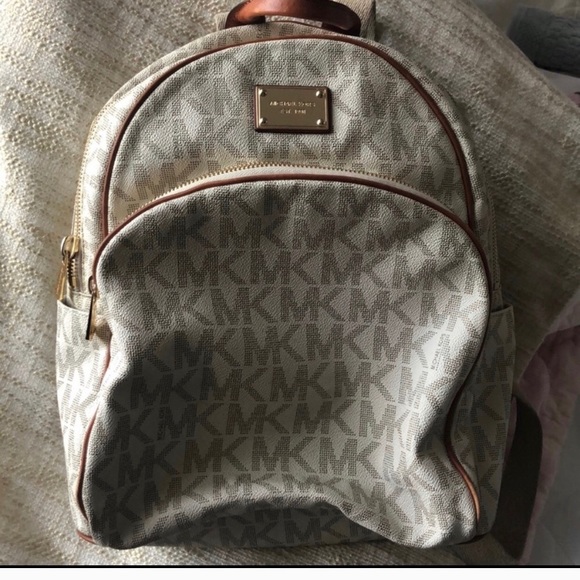 Michael Kors Handbags - Michael Kors white leather back pack